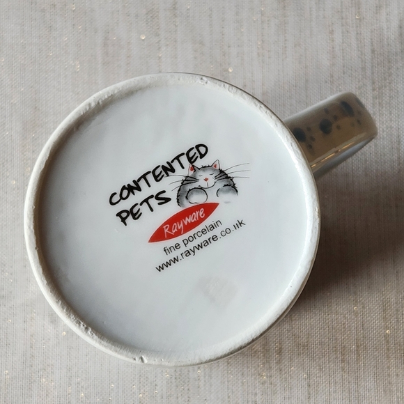 ⭐️ HOST PICK ⭐️ Cat Print Coffee Mug - Picture 6 of 7